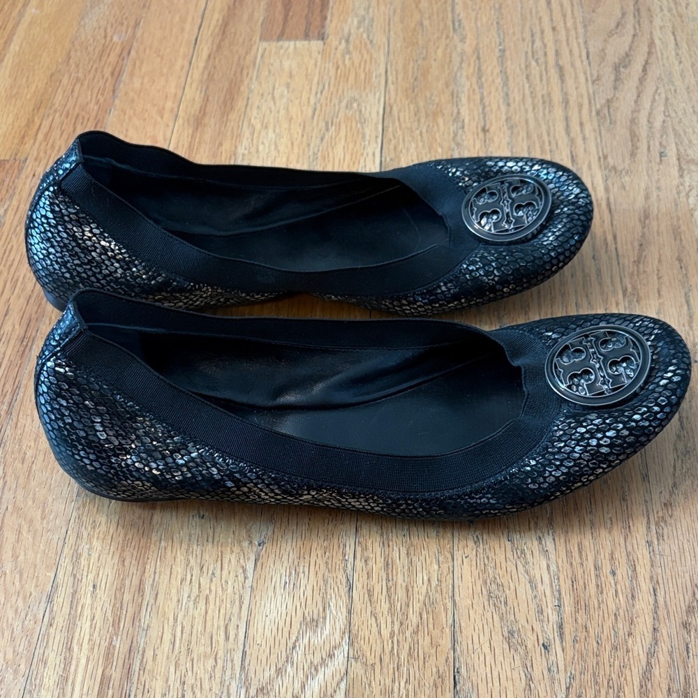 Tory Burch Caroline Plated Snake Skin Flats - Picture 4 of 11